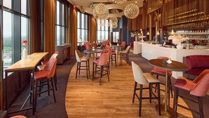 Sixx Skybar