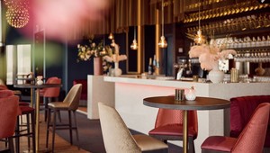 Sixx Skybar