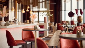 Sixx Skybar