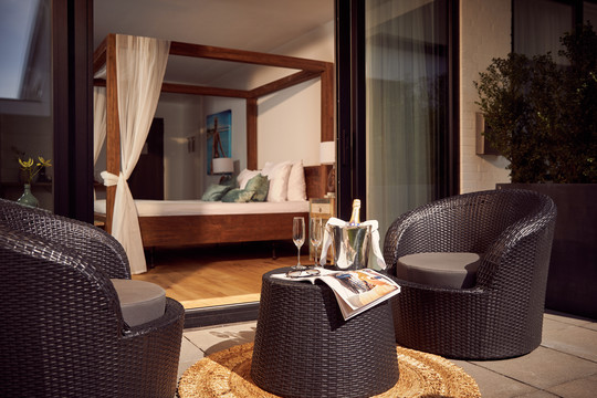 Asia suite